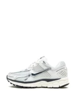 Nike Zoom Vomero 5 Photon Dust Metallic Silver - Image 3