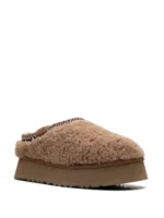 UGG Tazz Slipper Maxi Curly Chestnut - Image 2