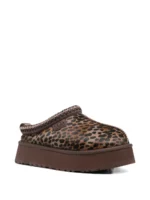 UGG Tazz Caspian Slipper Burnt Cedar - Image 2