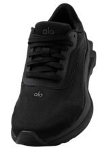 ALO Yoga Runner Triple Black - Image 4