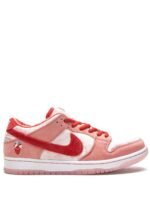 Nike SB Dunk Low StrangeLove Skateboards