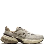 Nike V2K Run Light Orewood Brown